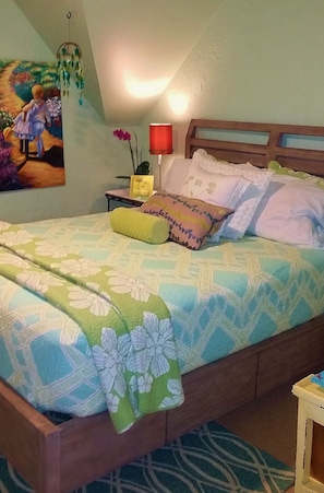 3 bedrooms, iron/ironing board, travel cot, free WiFi