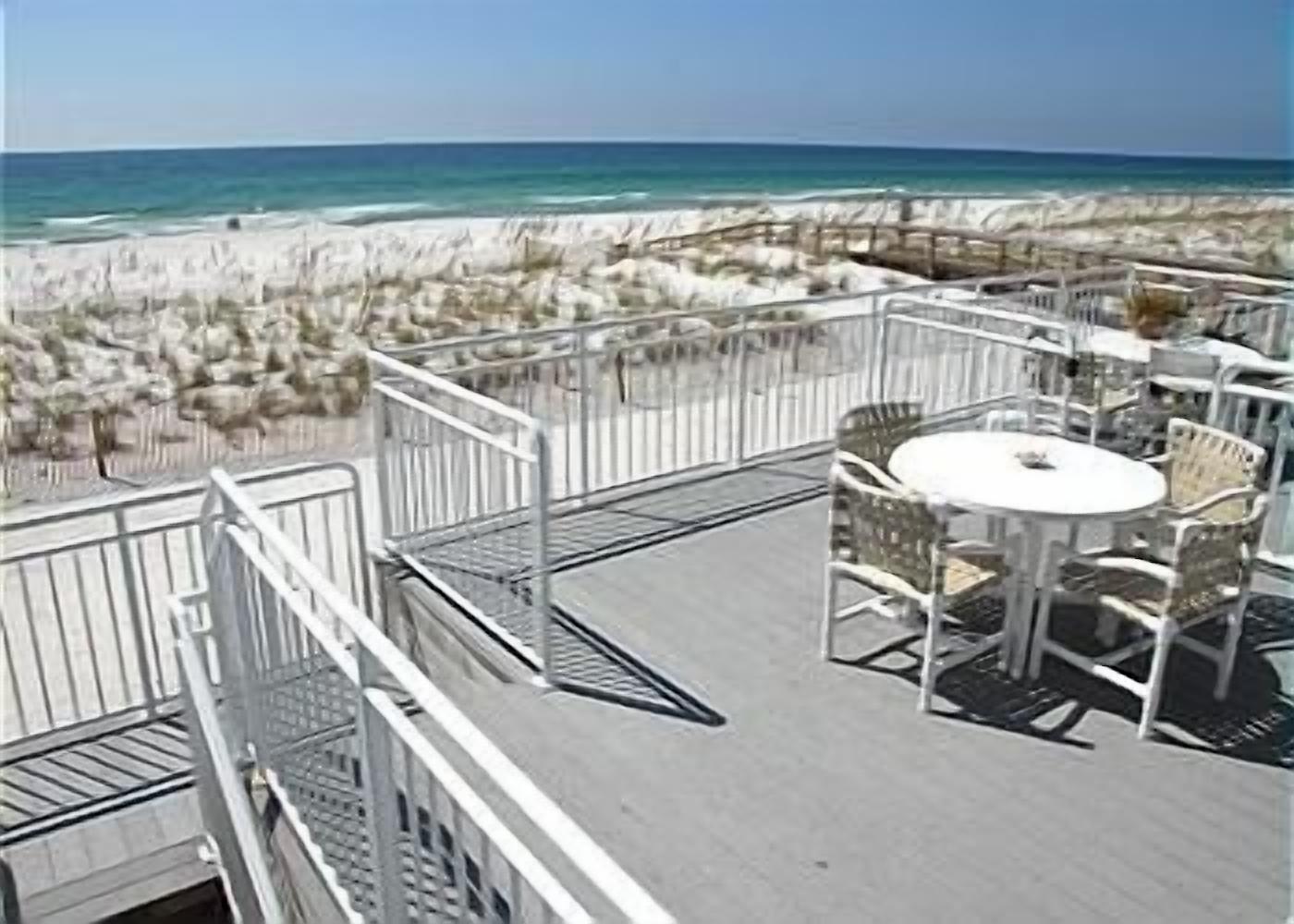 Beautiful Pensacola Beach, Gulf Front  4BR/3.5BA, 3-Story Home