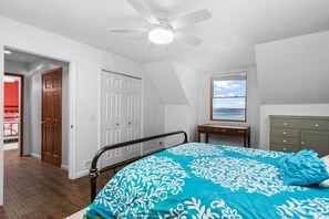 3 dormitorios, tabla de planchar con plancha, wifi gratis y ropa de cama