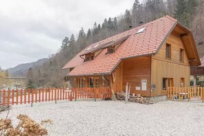 Exterior - Reka Hisa  River Side Chalet (Bled)