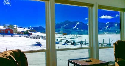 Sawtooth Mountains-Stanley, Idaho! Beautiful Sawtooth Views!