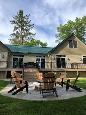 Terrace/patio - Newer Construction 5BR, 5BA Lake Home near Milaca (Ogilvie)