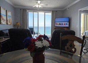 Interior - Emerald Isle 1309–Gulf-Front Corner Condo | Front-Row Beach Service Included (Panama City Beach)