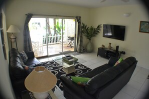 Smart-TV, DVD-spiller og filmbibliotek