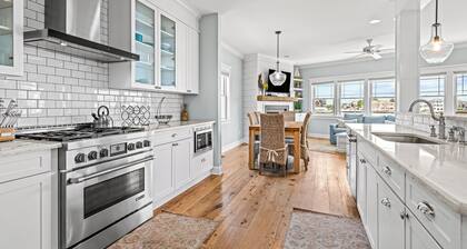 Luxury LBI Waterfront Home With Dock. Perfect for Boat Owners!