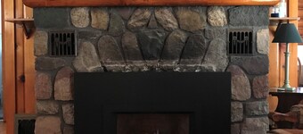 Beautiful 2 bedroom log home on south end of Hubbard Lake