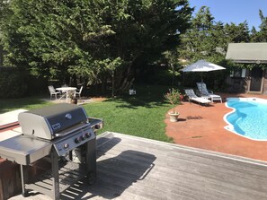 Outdoor dining - Miacomet Marvel with Pool and Cabana (Nantucket)