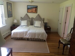 3 bedrooms, iron/ironing board, WiFi, bed sheets - Miacomet Marvel with Pool and Cabana (Nantucket)