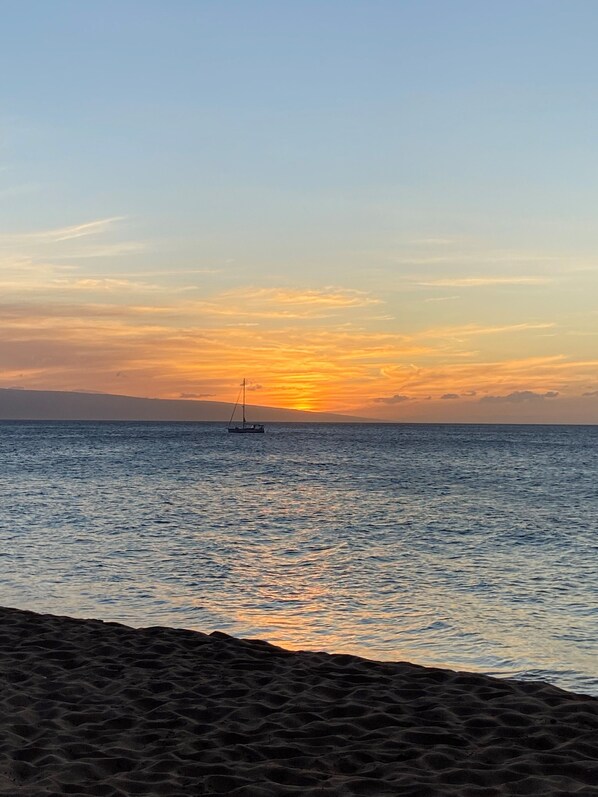 On the beach - Your Perfect Maui Vacation Awaits You (Lahaina)