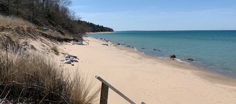 Lake Michigan - Sunset View Cottage med glede for tilgang til innsjøen, Good Hart
