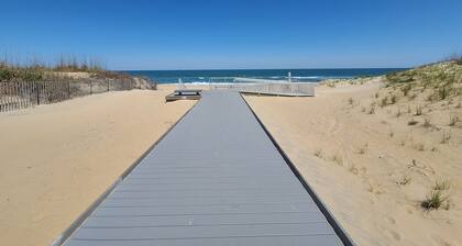 "Hän Crab She Crab" rannikkokoti rannalla, Bay & Backyard Fun. Täydellinen lapsille!