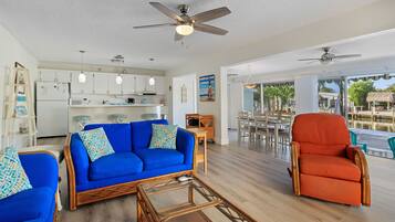 Smart TV, books, stereo