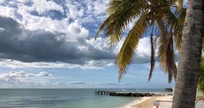 Key Colony Beach House with Cabana Club membership