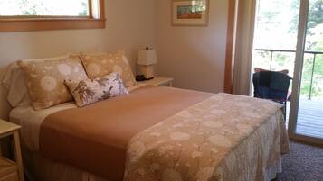 5 makuuhuonetta, silitysrauta/-lauta, vauvan matkasänky, Wi-Fi