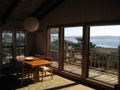 Seaside Modern - Easy 3 min Walk to Beach!