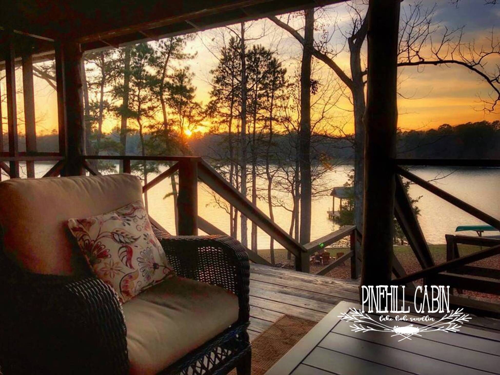 Lakefront on Lake Bob Sandlin’s BEST cove!!! Labor Day weekend now available!!