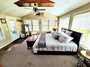 3 bedrooms, travel crib, free WiFi, bed sheets