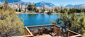 Une vue imprenable sur la majestueuse rivière Yellowstone! 