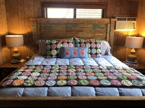 3 Schlafzimmer, Schreibtisch, Bügeleisen/Bügelbrett, kostenloses WLAN