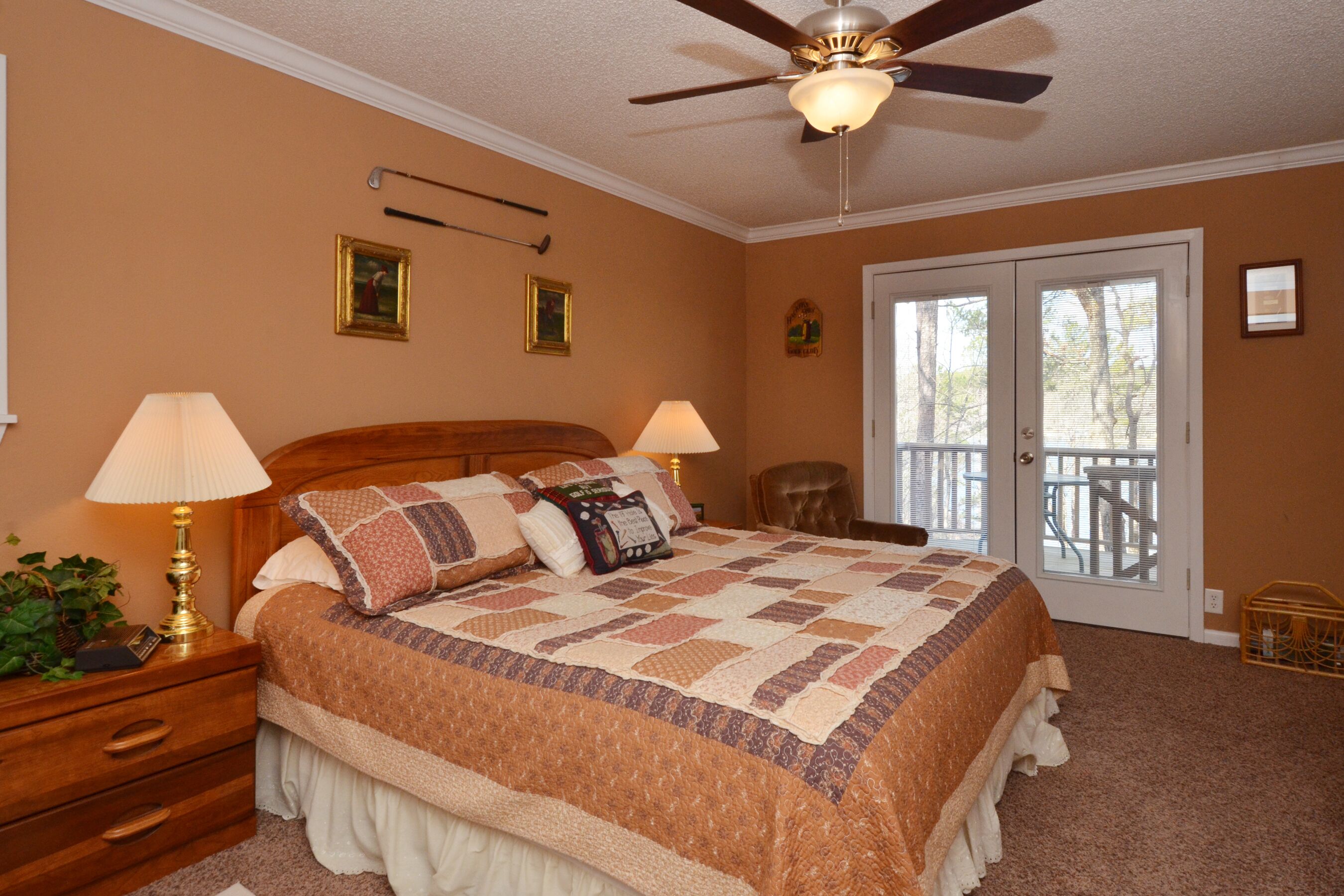 4 soverom, strykejern/-brett, wi-fi og sengetøy