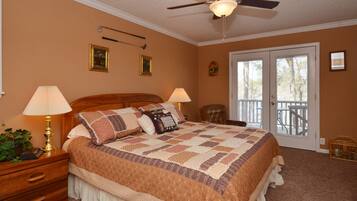 4 soverom, strykejern/-brett, wi-fi og sengetøy