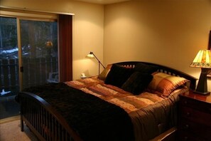 2 bedrooms, iron/ironing board, travel cot, WiFi - Mountain Getaway on the Bus Route to Winter Park Resort (Winter Park)