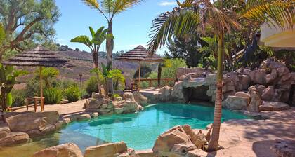 Relaxing Island Style Oasis