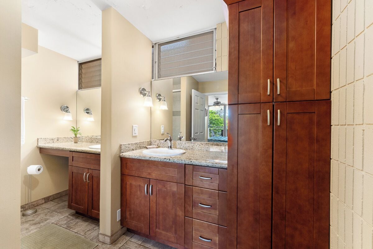 Bathtub, hair dryer, towels, soap