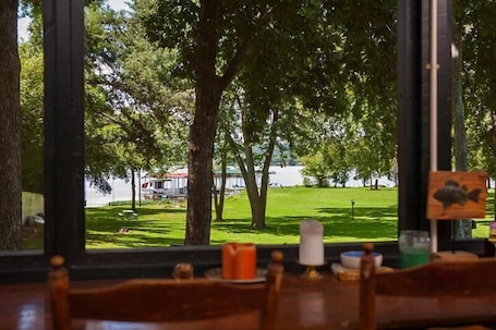 Dining. Cozy Lakefront Getaway Near Nashville-Pet Friendly, Dock, Amazing Views