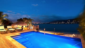 AuĂenpool, Infinity-Pool