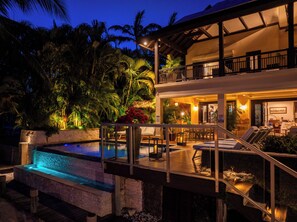 Terrace/patio - Beach Front Villa W/Pool/Staff, in Gated Community W/Tennis/Gym (Montego Bay)
