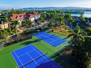 Sport court - Beach Front Villa W/Pool/Staff, in Gated Community W/Tennis/Gym (Montego Bay)
