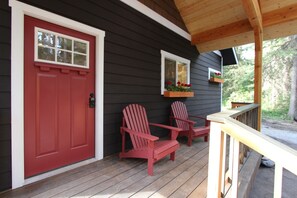 Property grounds - Secluded Cabin Near Glacier Park and Big Mountain (Martin City)