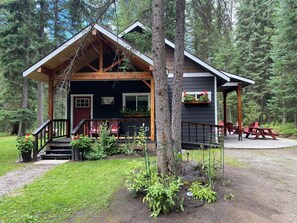 Exterior - Secluded Cabin Near Glacier Park and Big Mountain (Martin City)