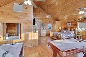 2 Schlafzimmer, Bügeleisen/Bügelbrett, kostenloses WLAN, Bettwäsche