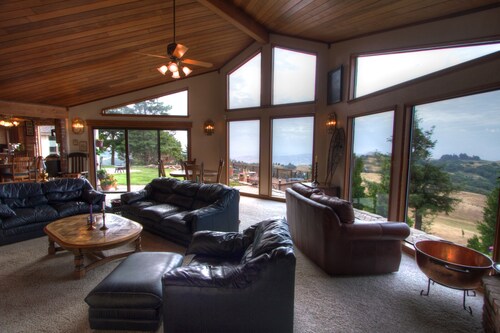 The Gated Country Estate | High Elevation| Views| Weddings (Fee Applies)