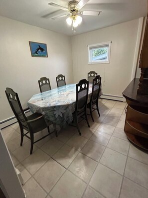 Standard Apartment, Multiple Beds, Non Smoking | In-room dining