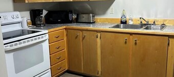 Whale Cove Inn