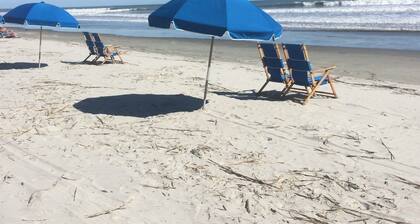 3 Bedroom /3 Bathroom Sparrow Pond Cottage, Close to Beach