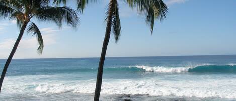 Plage, chaises longues, serviettes de plage