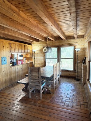 Dining - LOG HOME 4.5 Acres, HUGE VIEW, POOL, FIREPIT, 2 WOODBURNING FIREPLACES (Wimberley)