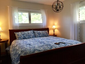 5 bedrooms, desk, free WiFi - Stunning Views from Beachfront House in Manchester-by-the-Sea! (Manchester-by-the-Sea)