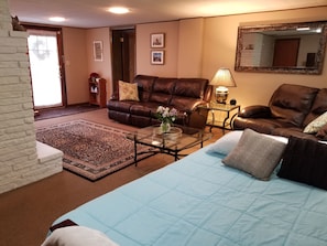 1 dormitorio, escritorio, tabla de planchar con plancha y wifi gratis