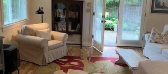 Courtyard Studio Apt