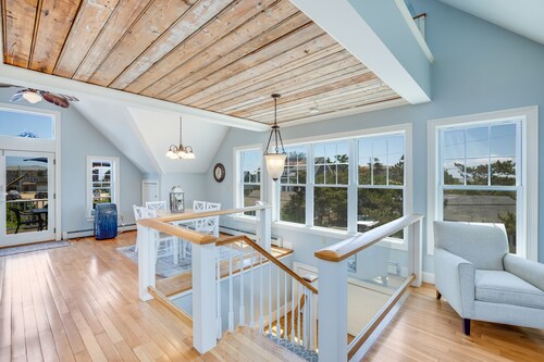 Beautiful Plum Island Escape; Steps from Beach- Coveted Southern Island Location