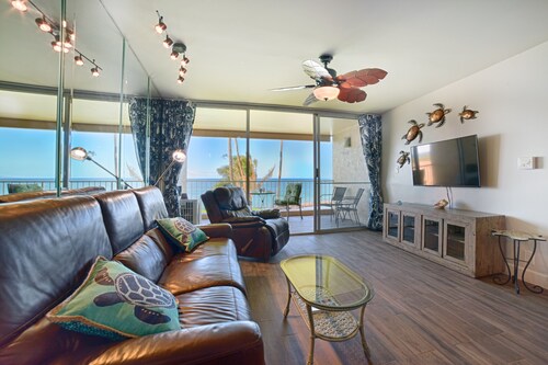 Maui Paradise – BEACH FRONT condo w/AC, Stunning Ocean & Sunset Views!!