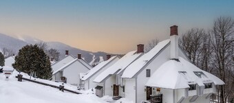 Ski-On/Off - private sauna - right next to lift - 1GB WiFi - Renovated