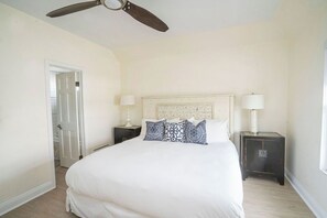 6 室のベッドルーム、アイロン / アイロン台、WiFi、ベッドシーツ