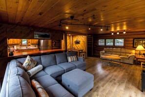 Téléviseur connecté, jeux vidéo, livres