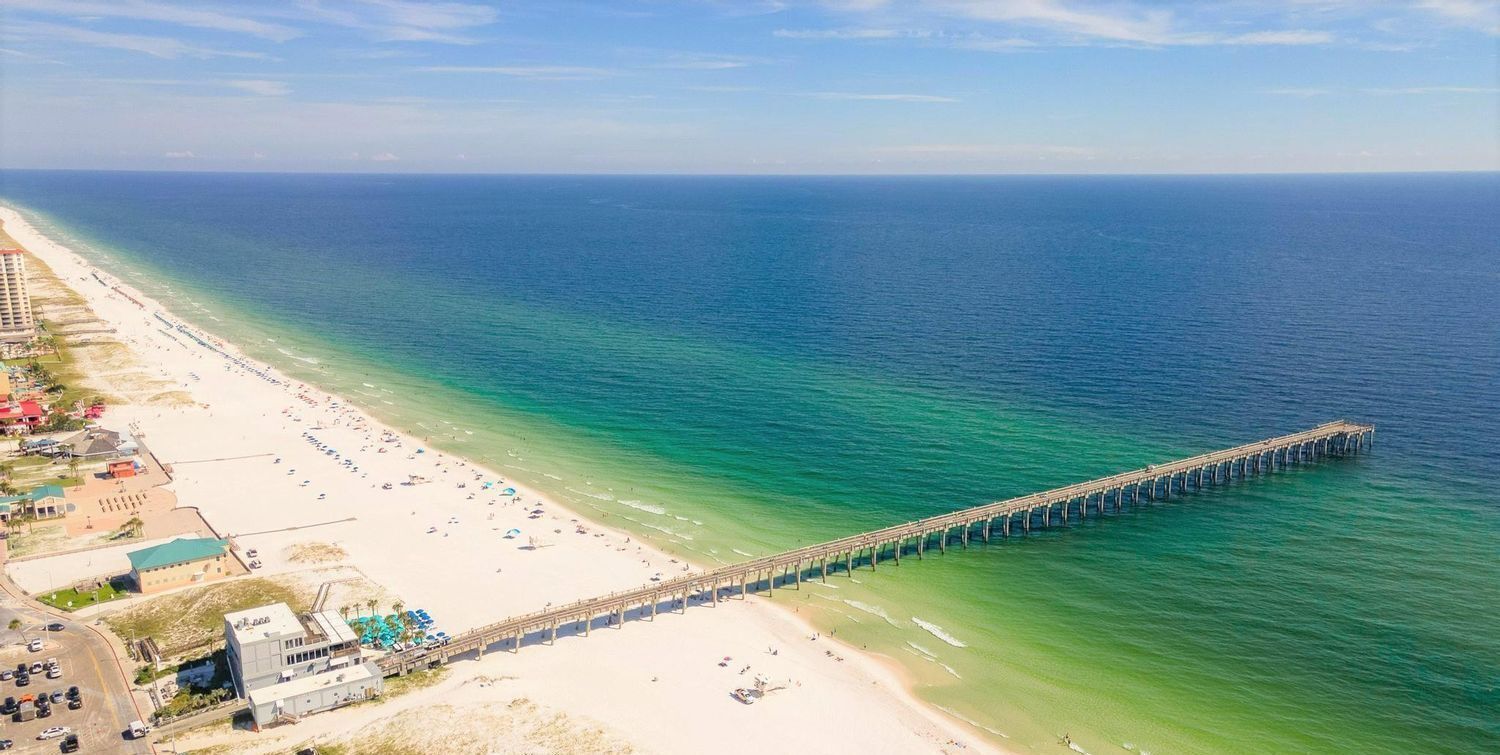 Plage, chaises longues